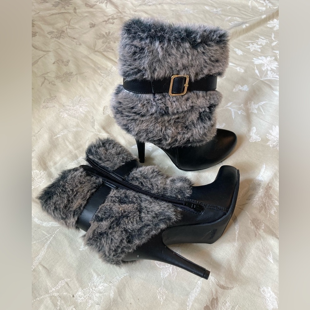 Cute Booties! Women’s Size 8